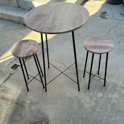 Table & Stools