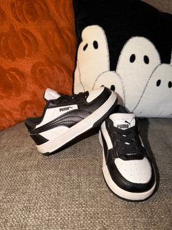 Toddler shoes 5c