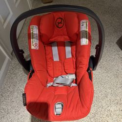 Cybex Platinum Cloud Q With Sensor safe Car Seat