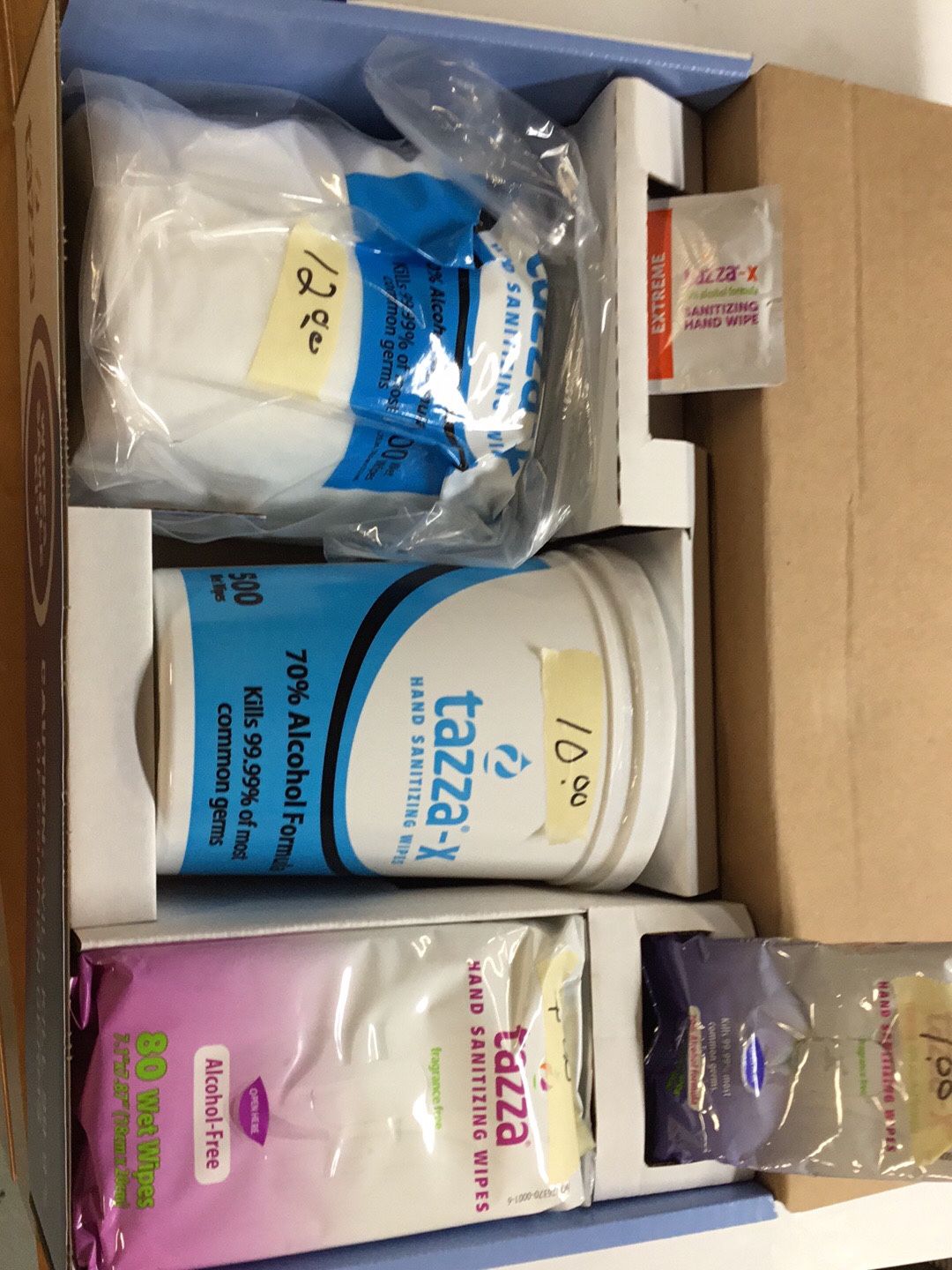 SANITIZING WIPES