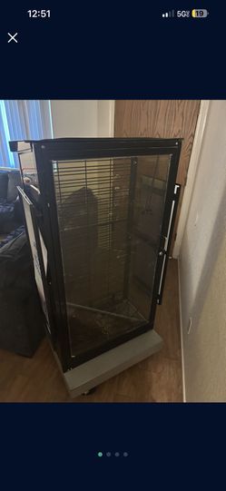 Display case