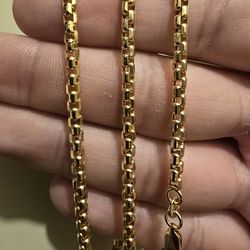 14k Round Box Link Chain 22" In 12.33 Grams