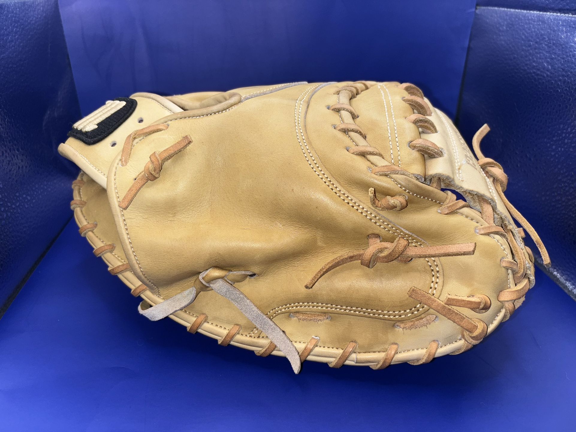 MINT 35” Marucci Founders Series MFGFS350CM C Mitt RHT