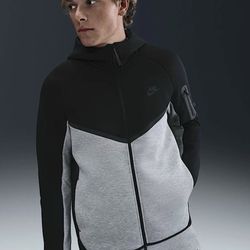 Nike Men's Tech Windrunner Reflective Fleece Full-Zip Jacket Size M