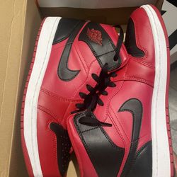 Jordan 1 Mid Size 11