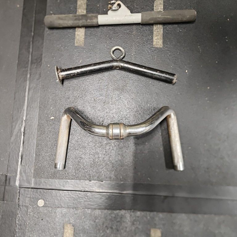 Cable Machine Pulley Attachments-