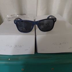 50 pairs of Corona sunglasses 