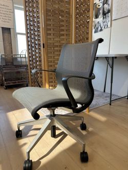 Herman Miller Setu Chair, Gray, Platinum, Adjustable