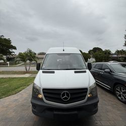 2016 Mercedes Benz Sprinter 2500
