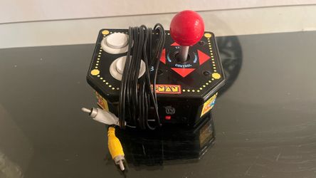 Vintage Pac-man Plug and Play / TV Video Game