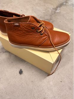 Great condition All leather Vans boots Men’s size 9