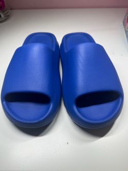 Blue Yeezy Slide Sandals size 8