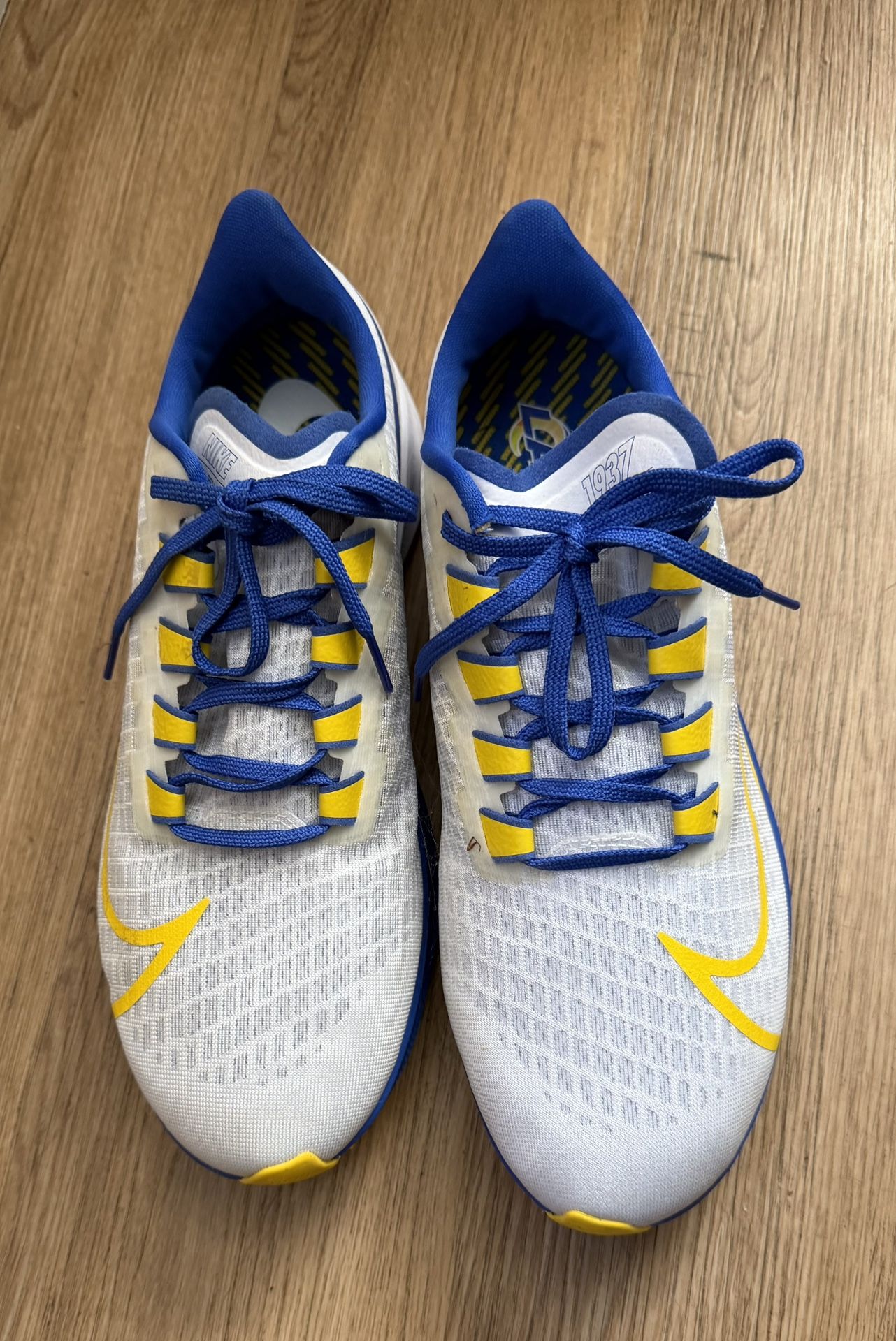 Nike  Air  Zoom Pegasus 37 Los Angeles Rams ( Size 10 )