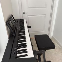 Yamaha P71 Keyboard 88 Keys With Yamaha Headphones, Piano Set And Seat