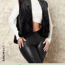 Sleeveless Fur Coat 