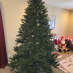 9 Foot Christmas Tree - Very Nice
