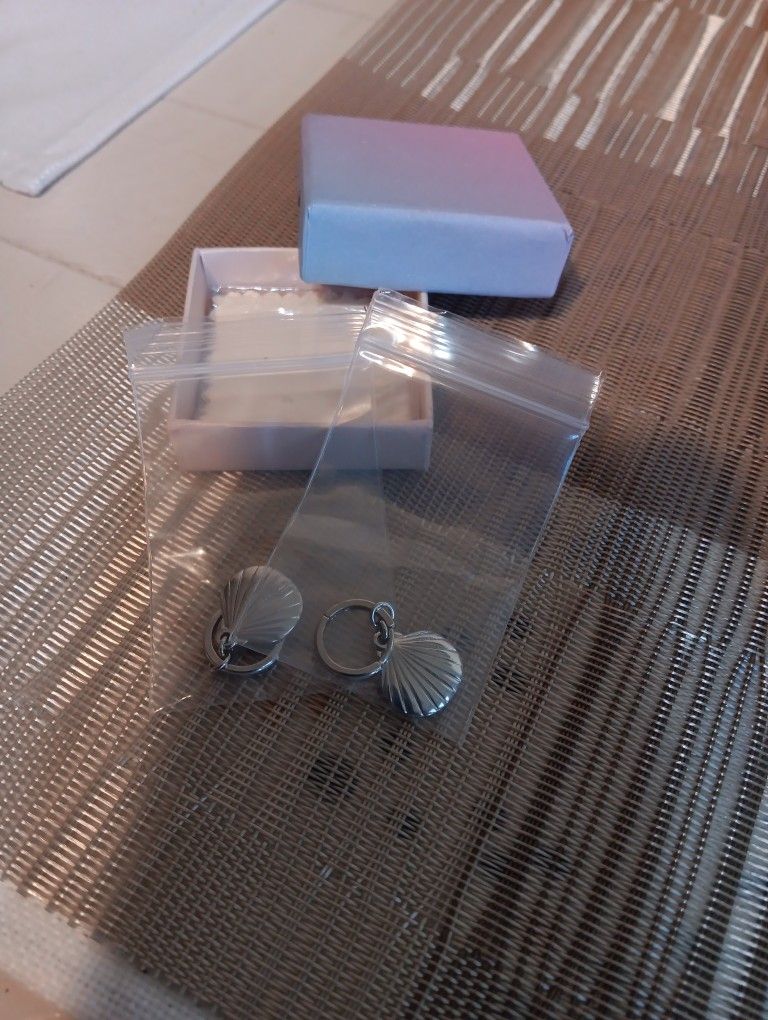 New Small Seashell Silver Earings