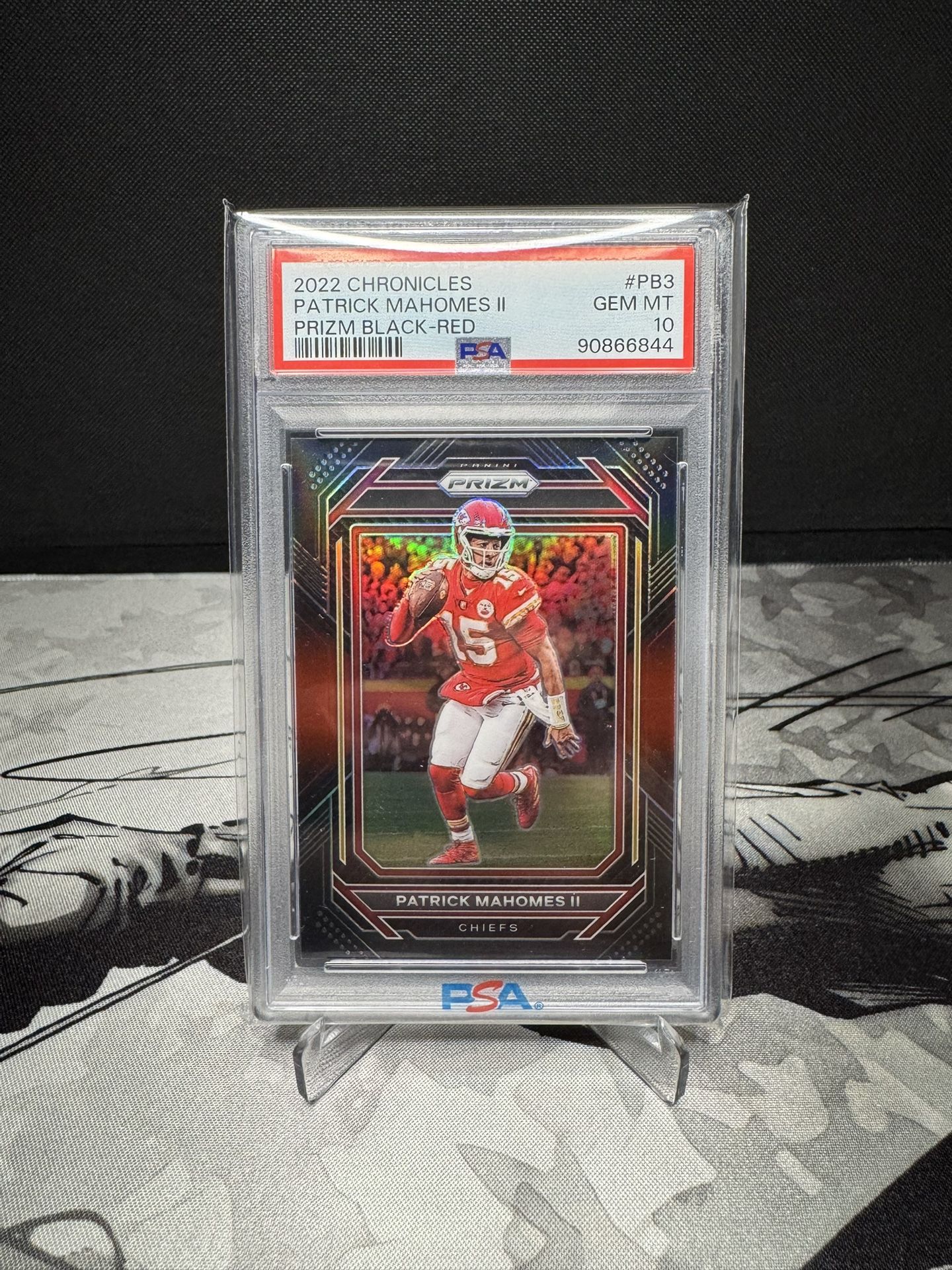 2022 PANINI CHRONICLES NFL PATRICK MAHOMES II PRIZM BLACK-RED /99 PSA 10