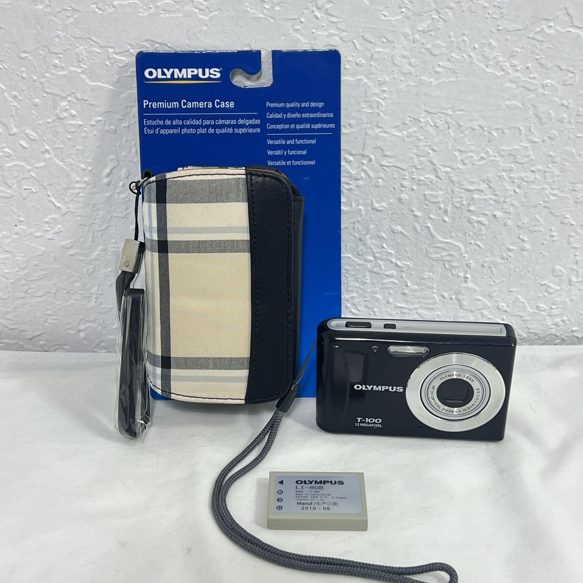 Olympus T-100 12MP Digital Camera Black with Battery & Case Tested Works