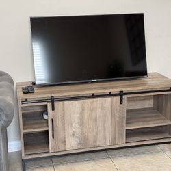 MUEBLE PARA TV DE MADERA 