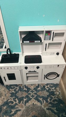 2 piece play kitchen with play food and utensils