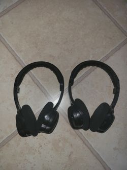 2 New Dodge Chrysler Headphones For On-Board DVD System