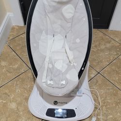 4moms mamaRoo 4 Multi-Motion Baby
Swing + Safety Strap Fastener, Bluetooth
Baby Swing with 5 Unique Motions, Nylon
Fabric