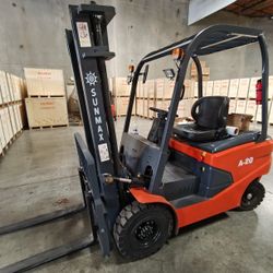 A-20 Electric Forklift – 4400 Lbs Load Capacity, 118" Lift Height