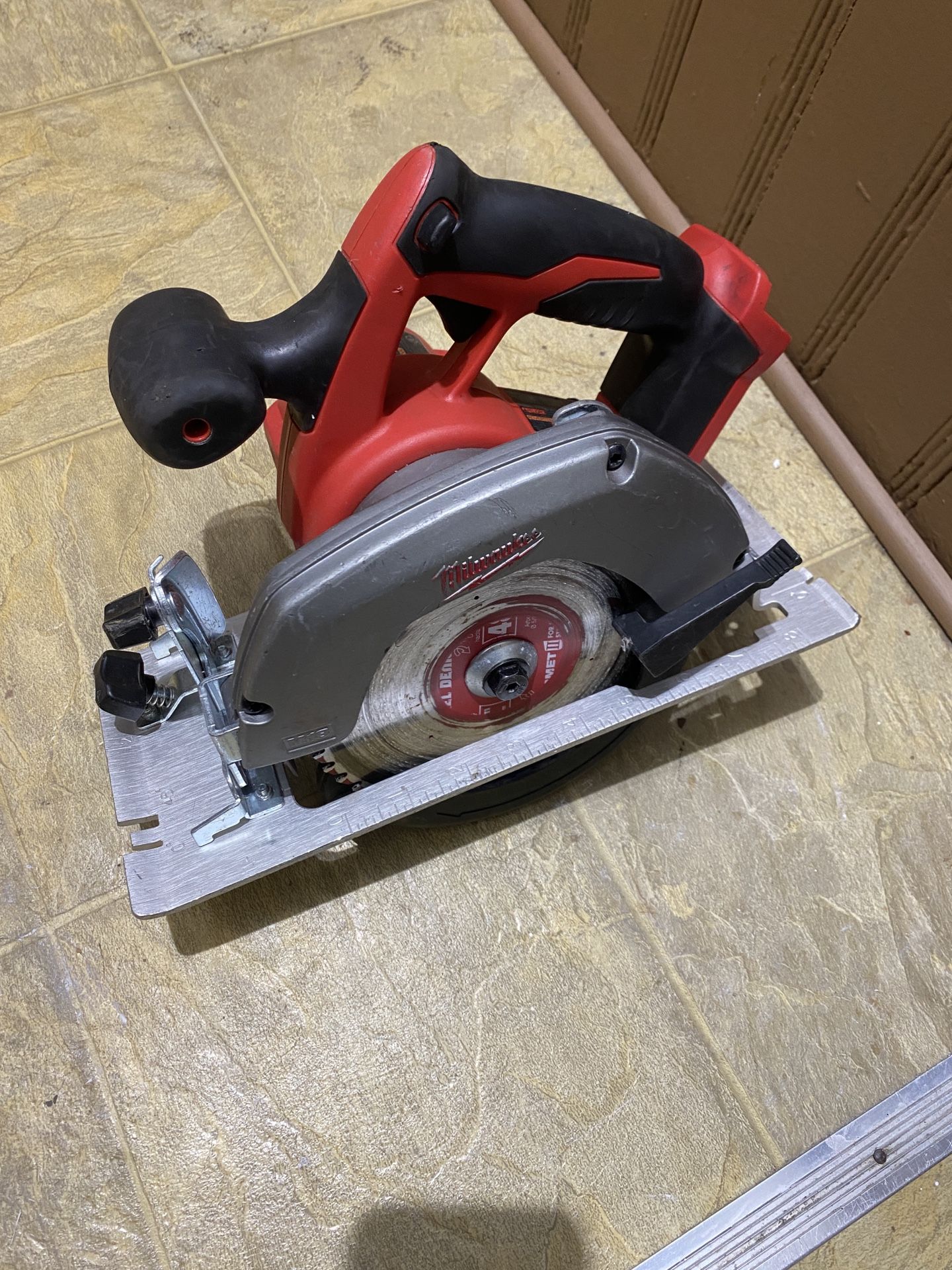 Milwaukee Skill Saw