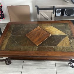 Coffee/living room table