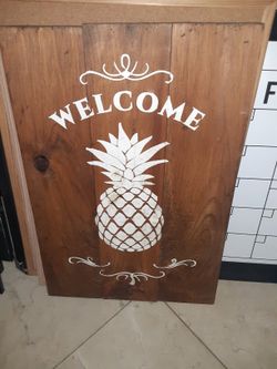 Welcome Pineapple Frame  24 L By 16 W