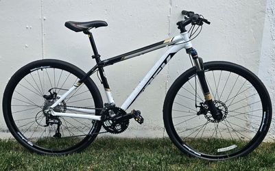 Trek 8.4 DS (Gary Fisher Collection) – Ready to Rip! - Medium (fits ~5'6" to 5'10").