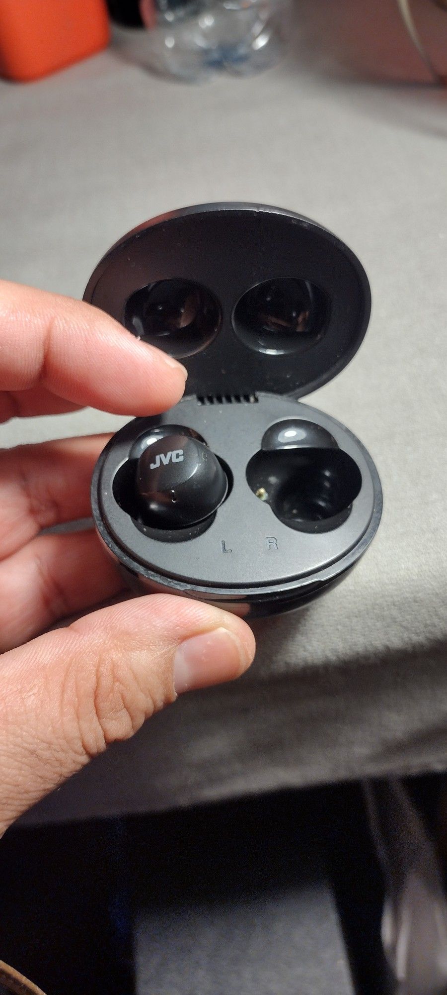 JVC HA-A5T Wireless Bluetooth Earphones - Black - Charging Case