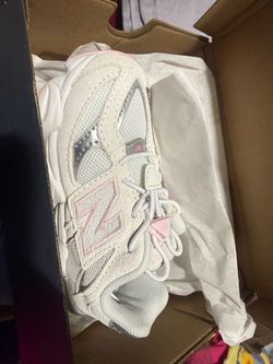 Brand new toddler size 7 new balance