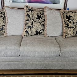 Custom Made  Chenille Couch. Excellent Condition 