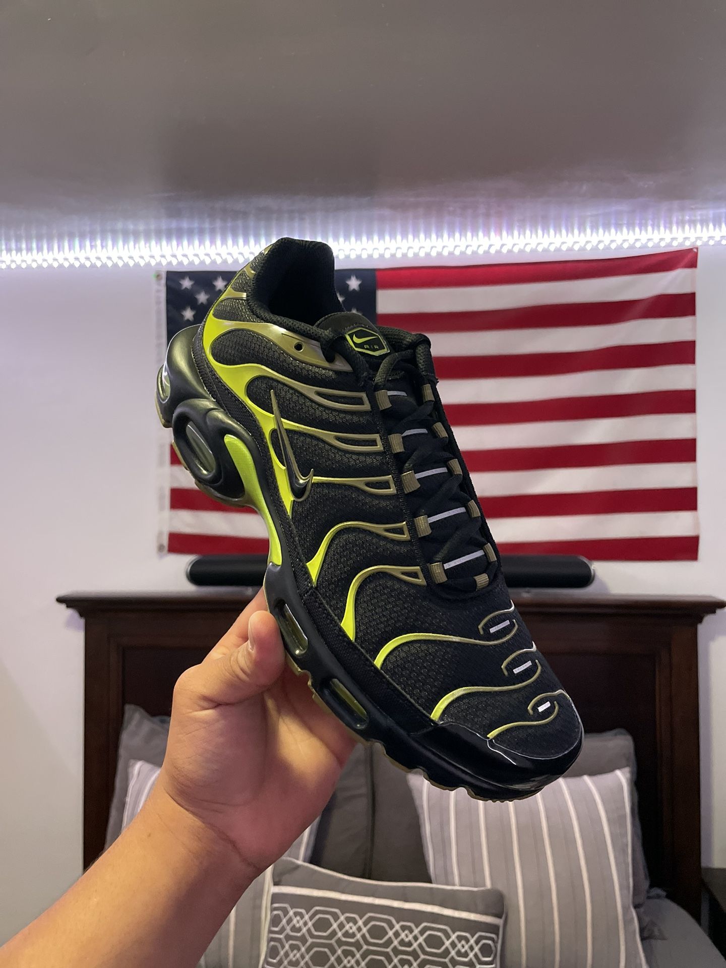 Brand New Vapor Max Size 9.5 Asking $85 Firm No Box