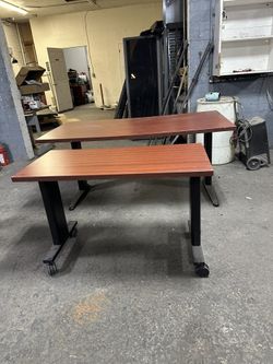 Office Desk $150 both “43ave and Glendale “