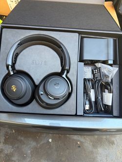Arctis Nova Elite Wireless