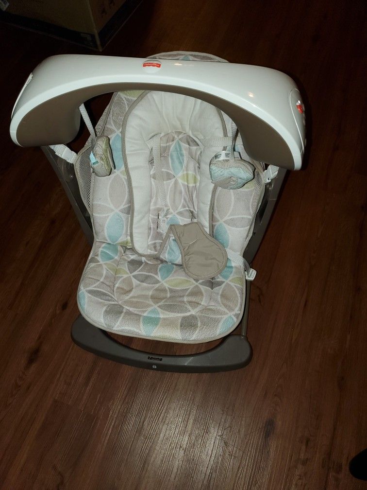 Fisher Price Deluxe  Take Along Swing & Seat 