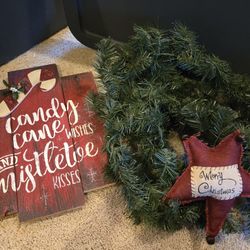 Christmas Garland And Signs Decorations 