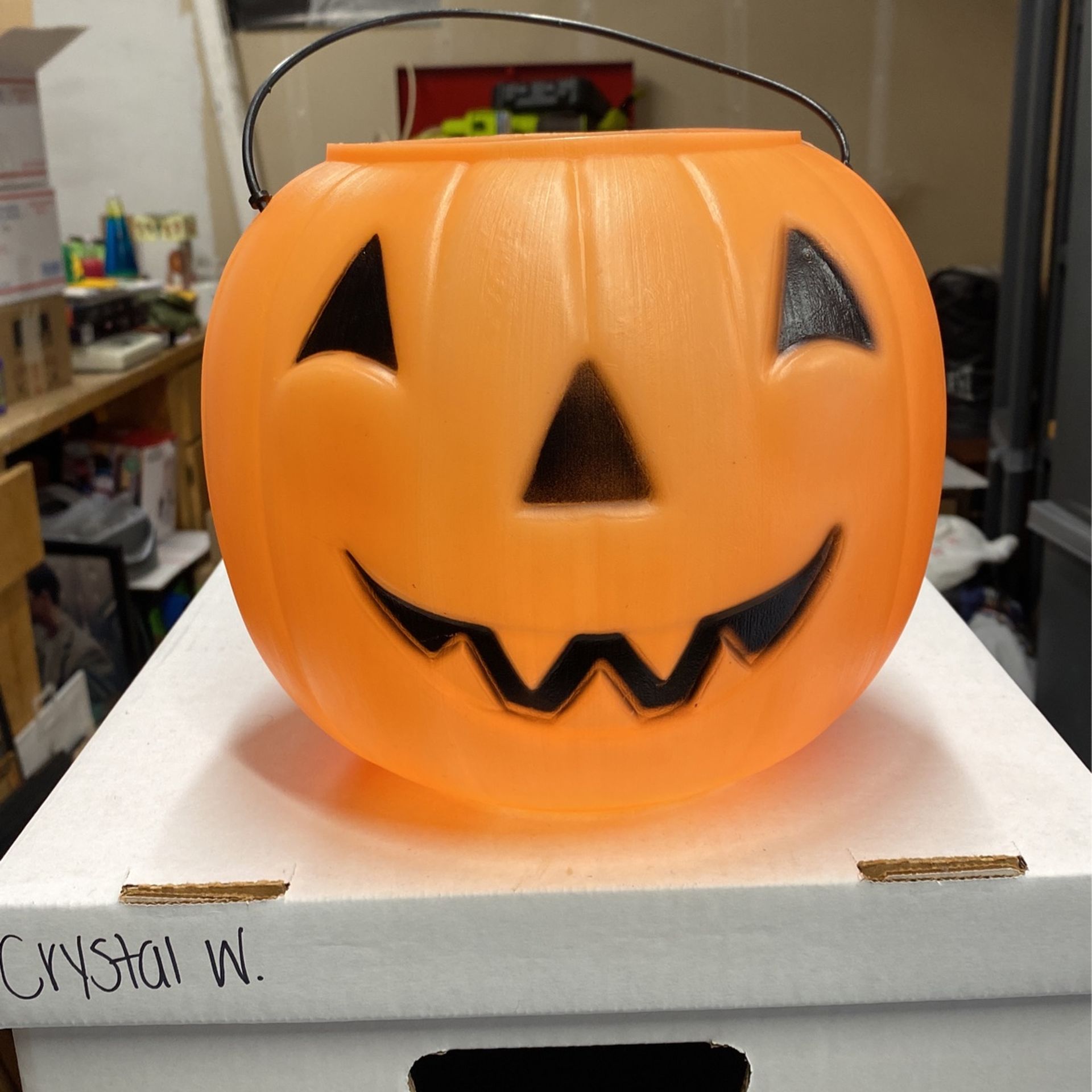 Jack-o-lantern Bucket