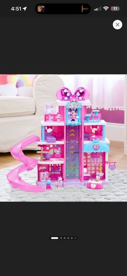 Minnie Mouse Pet Hotel