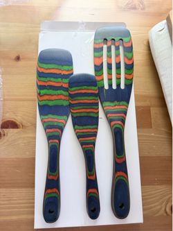 3-Piece Colorful Wooden Kitchen Utensil Set – New
