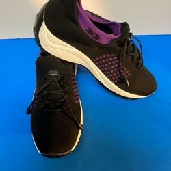 Brand New Orthopedic Sneakers – Size 11W (Wide) –