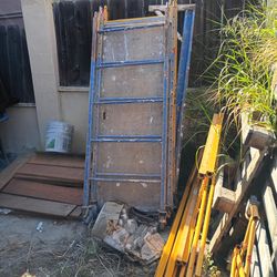 Scafold with locking wheels. 150