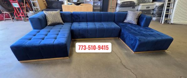 Huge Sectional On Sale - Need gone Today 💥🚛