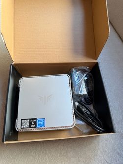 Mini PC 8GB RAM 256GB NVMe SSD 4K UHD Windows 11 Pro - New