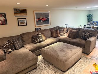 Luxe Gray 4-Piece Sectional + Ottoman & Pillows