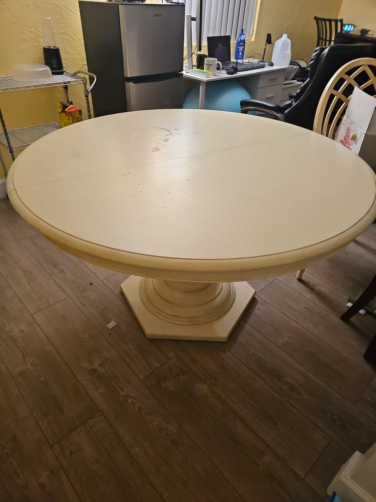 Wooden Round Dinner Table W/ 6 Chairs
