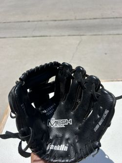 Franklin Mesh-Tek series t-ball glove